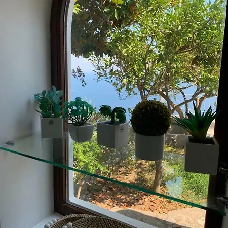 Pina Villa Praiano